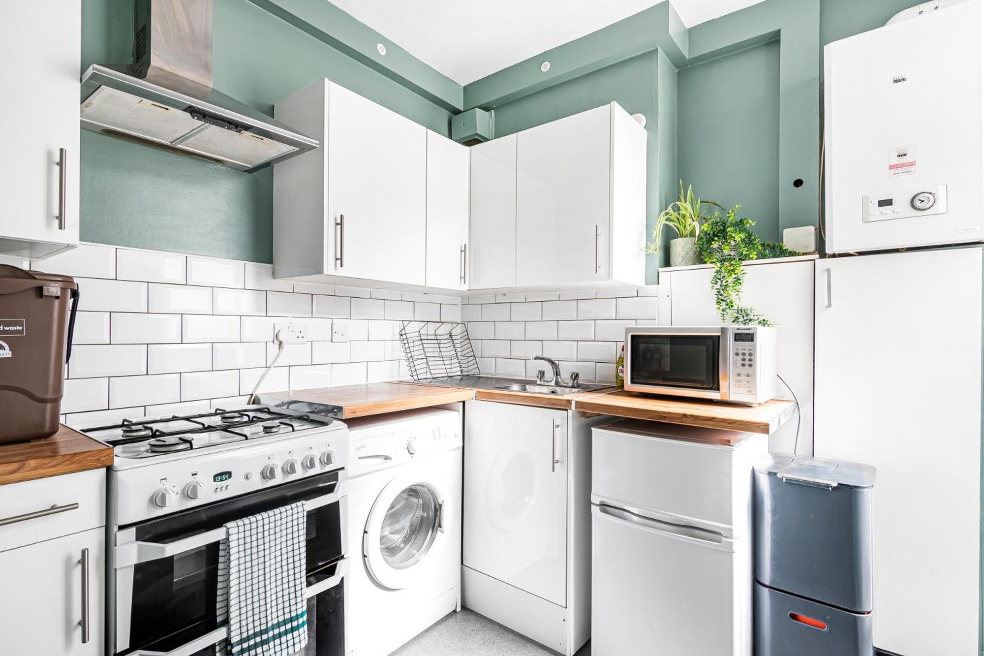 Urban Haven Apartment *