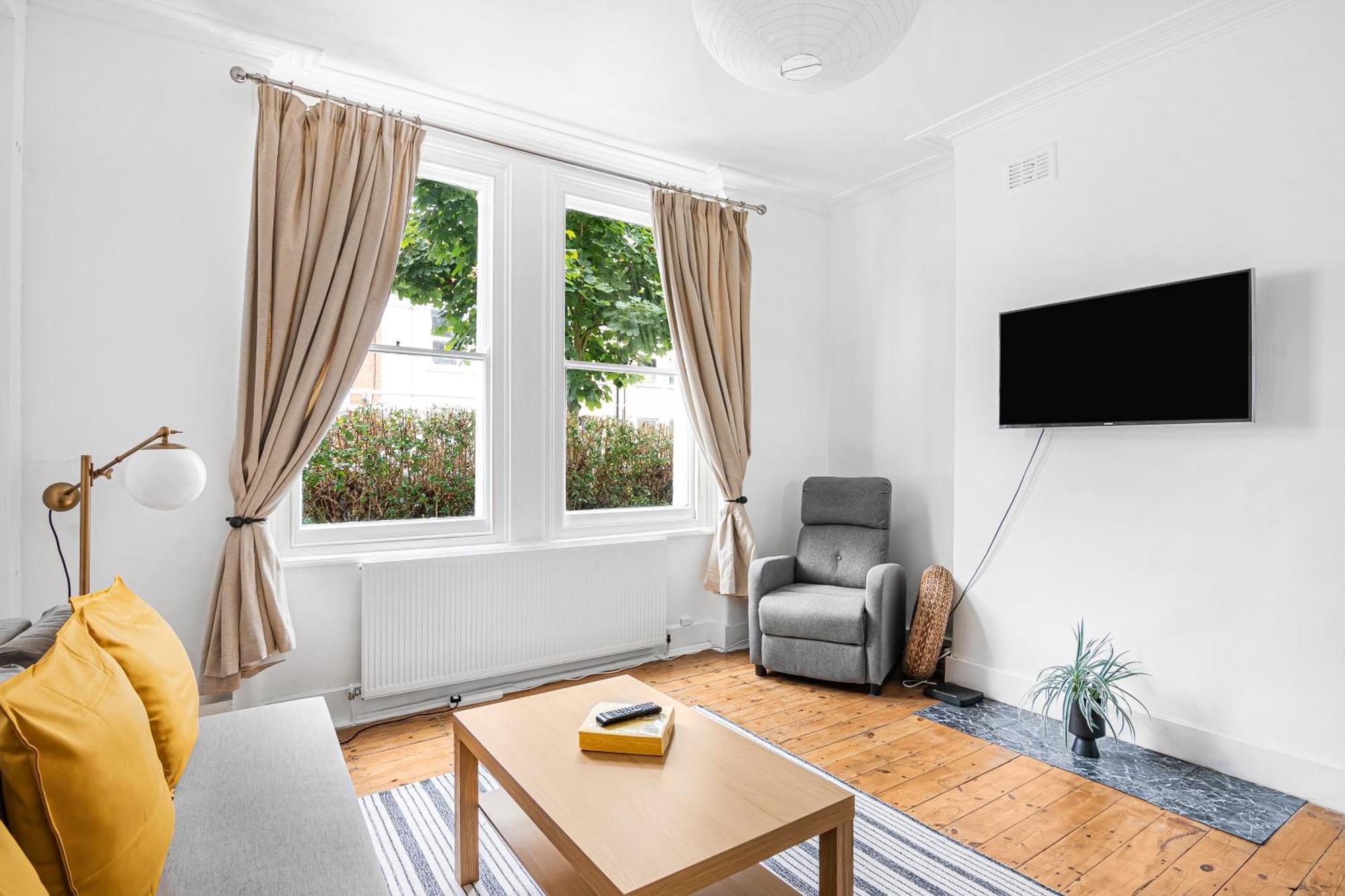 Urban Haven Apartment